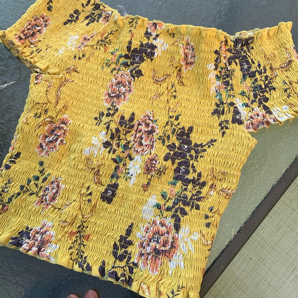 Yellow Forever 21 shirt - Picture 2 of 3